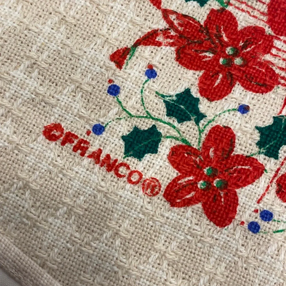 Franco Christmas Classics Kitchen Towels Set 2 Red Cream NEW Vintage Geese